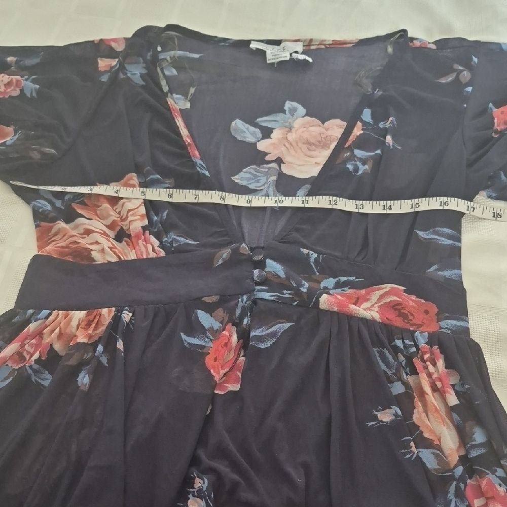 Elegant Floral High-Low Dress - Picture 9 of 16